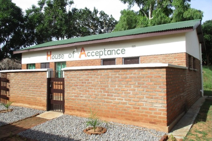 Picture of New HIV/AIDS Treatment Room 