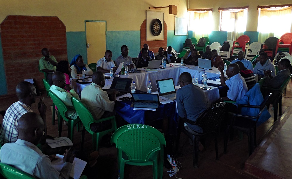 The Pastoral Commission Conducts a Review Meeting on Small Christian Communities