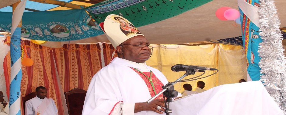 Bishop Mtumbuka Launches Kasambizgani Mitundu Yose Volume Two
