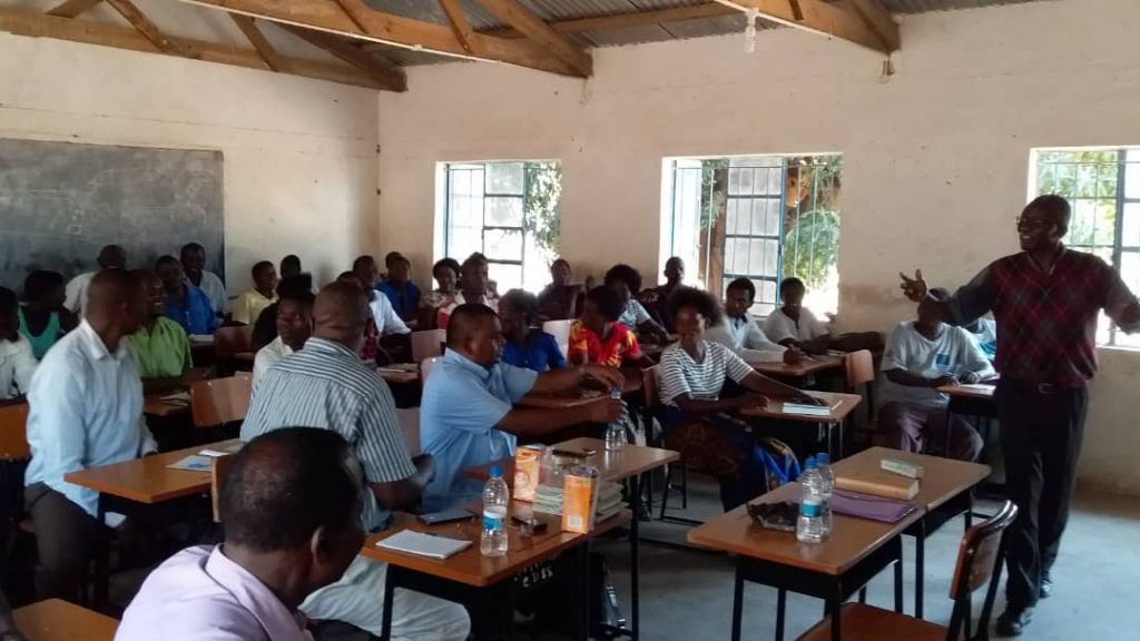 A-cross-section-of-participants-during-the-seminar